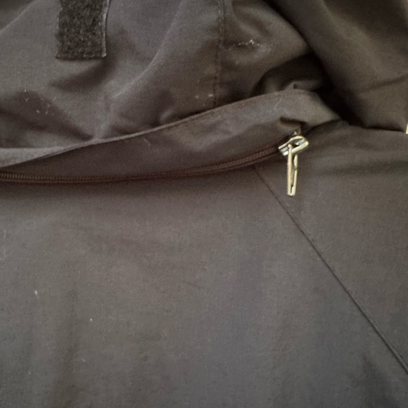 Women's Columbia Black Waterproof Jacket with Hood ~ Medium - Picture 8 of 9